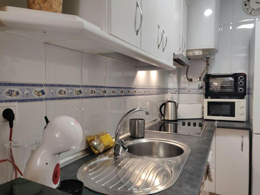 Apartamento Centrico En Fuengirola A 200 Metros De La Playa ภายนอก รูปภาพ
